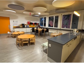 Cuisine et réfectoire des Moussaillons